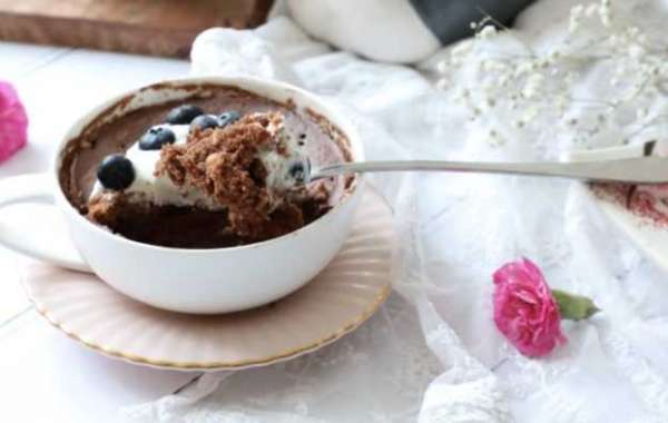 O melhor (e mais saudável) bolo de cacau faz-se com apenas 4 ingredientes