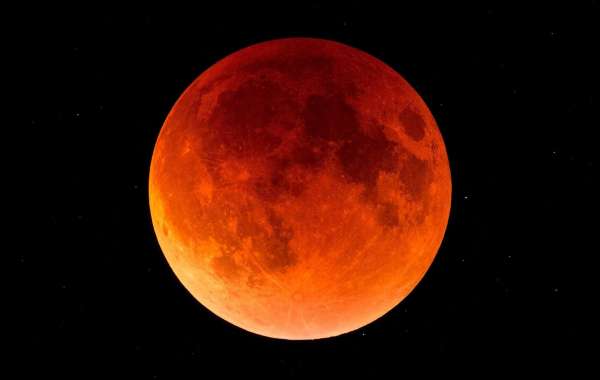 A melhor imagem da Lua foi criada com cem mil fotografias