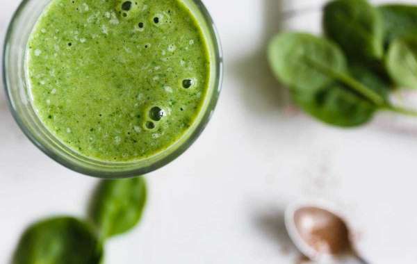 Suco verde detox de maçã e gengibre
