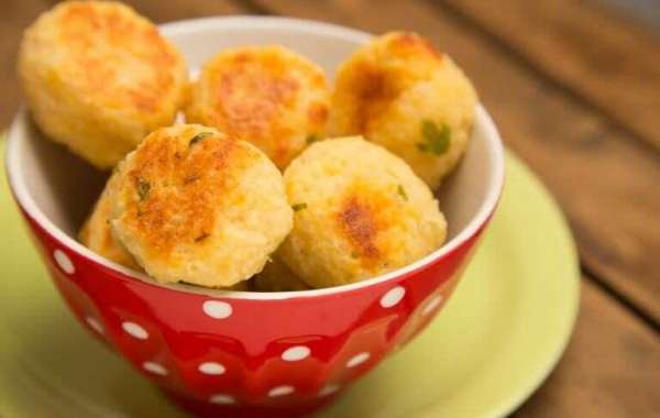Bolinho de arroz com frango e aveia