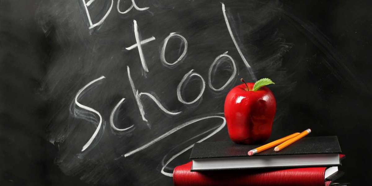 Novo semestre, nova vigilância: como as escolas planejam monitorar os alunos