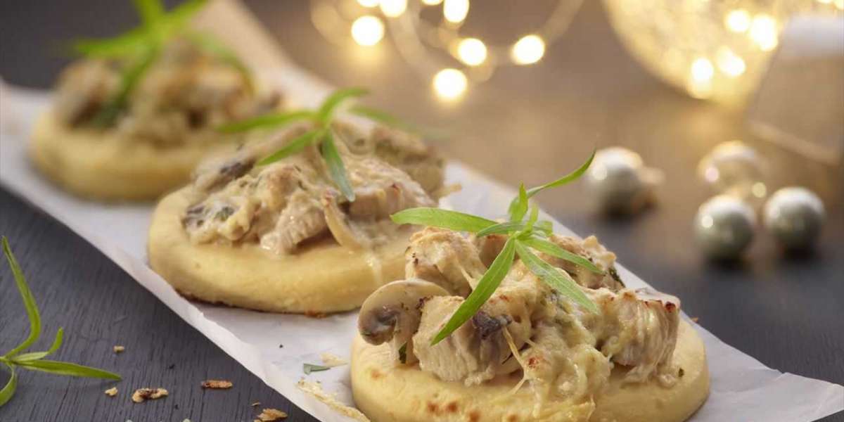 Purê de batatas com peito de peru assado whey e cogumelos