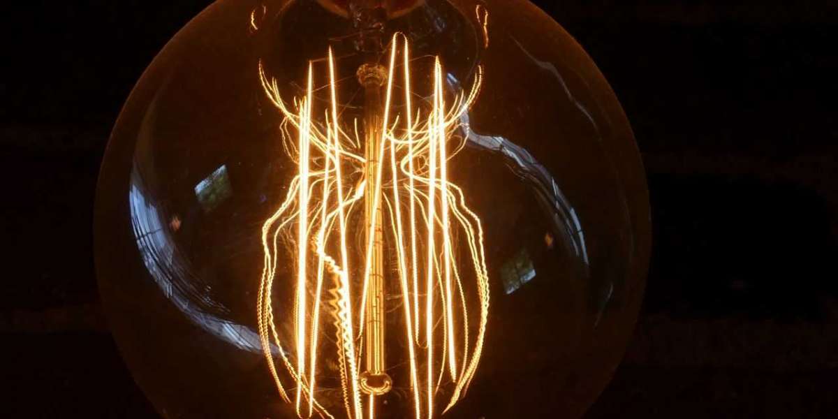 Lamphone: uma nova forma de “escuta visual”