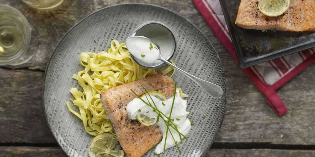 Lombo de salmão com molho de limão
