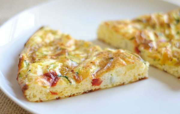 Fritada de salsicha de peru com claras de ovos