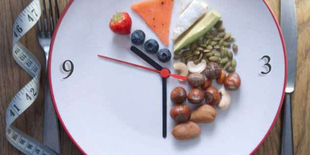 Pular refeições auxilia na dieta?