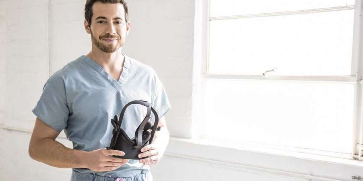 Faculdade de Medicina ou Indústria de Jogos? O fundador da Osso VR escolheu os dois.