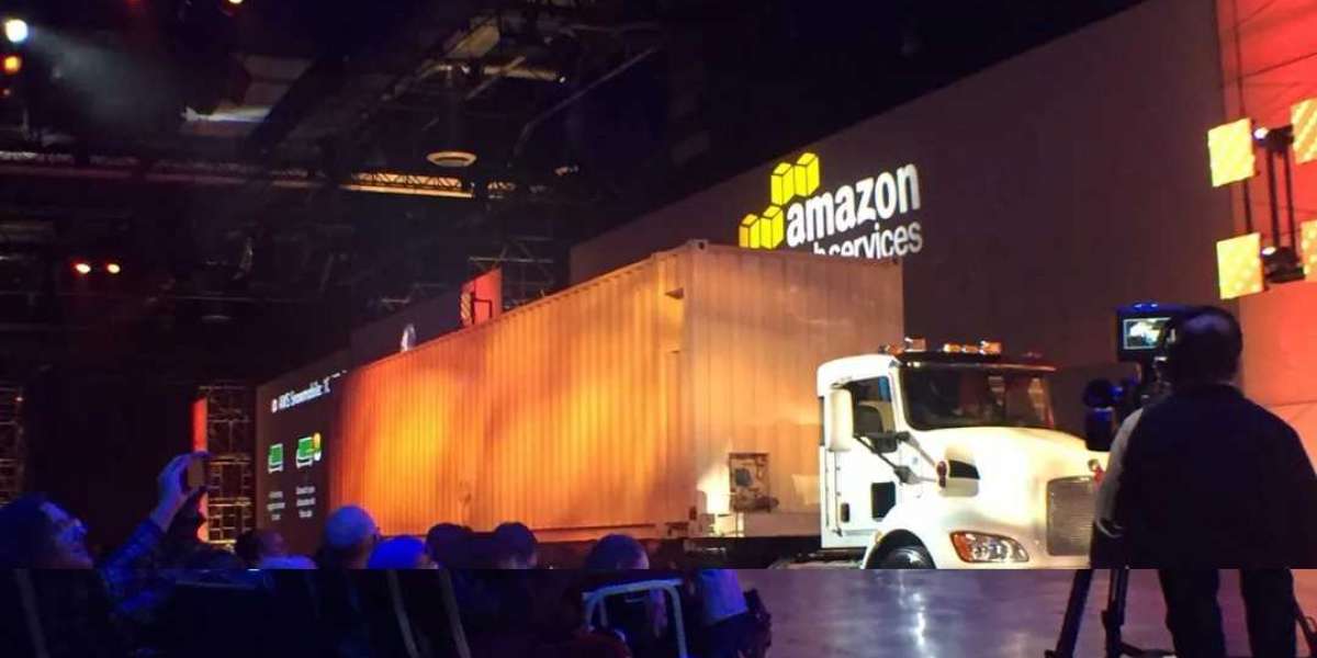 Amazon quer enviar seus dados para a nuvem usando literalmente um caminhão