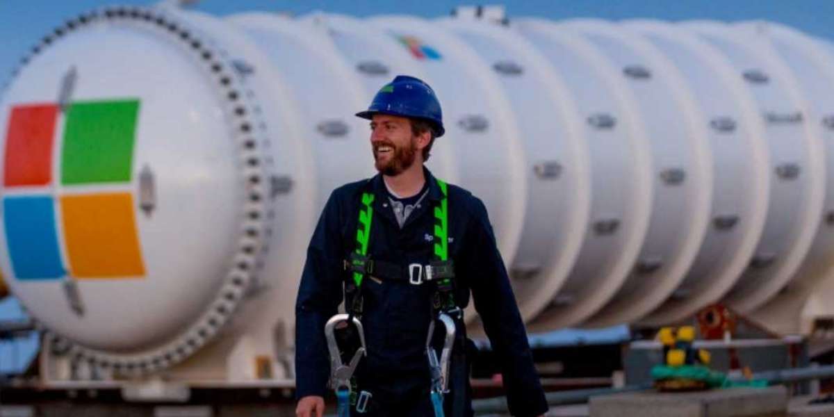 Microsoft emprega data center experimental submarino em busca da vacina COVID-19