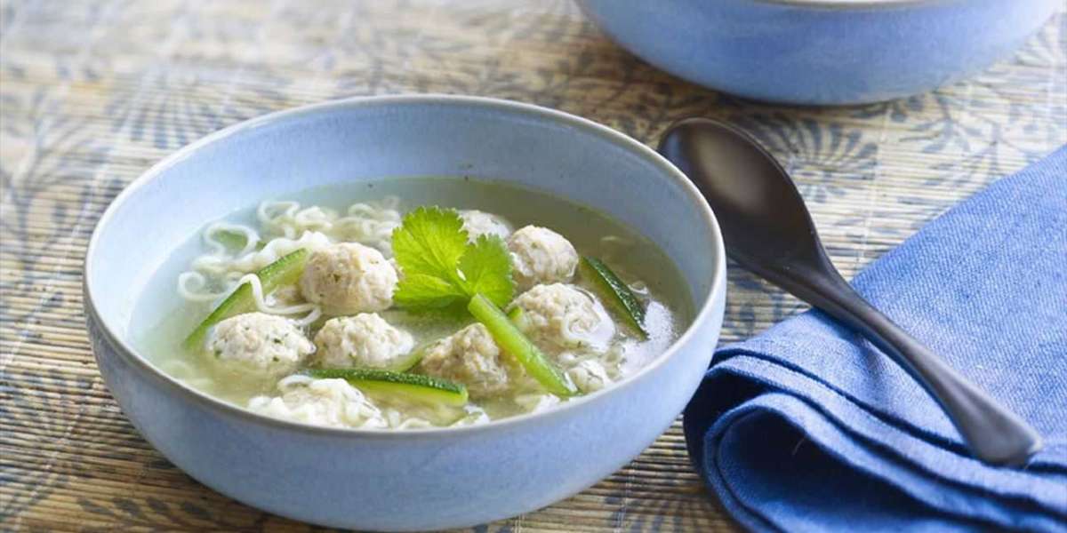 Sopa oriental de frango e whey