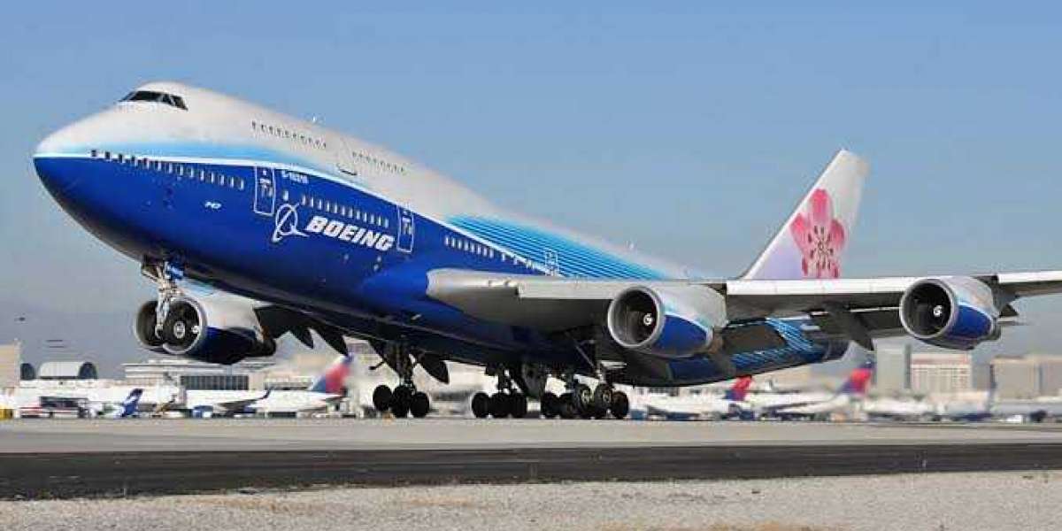 Boeing 747s ainda recebem atualizações críticas emergências por meio de disquetes