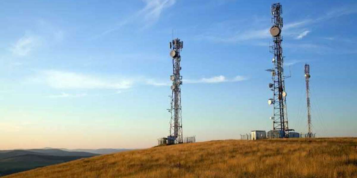 DataBank planeja rede de micro data centers em torres de celular