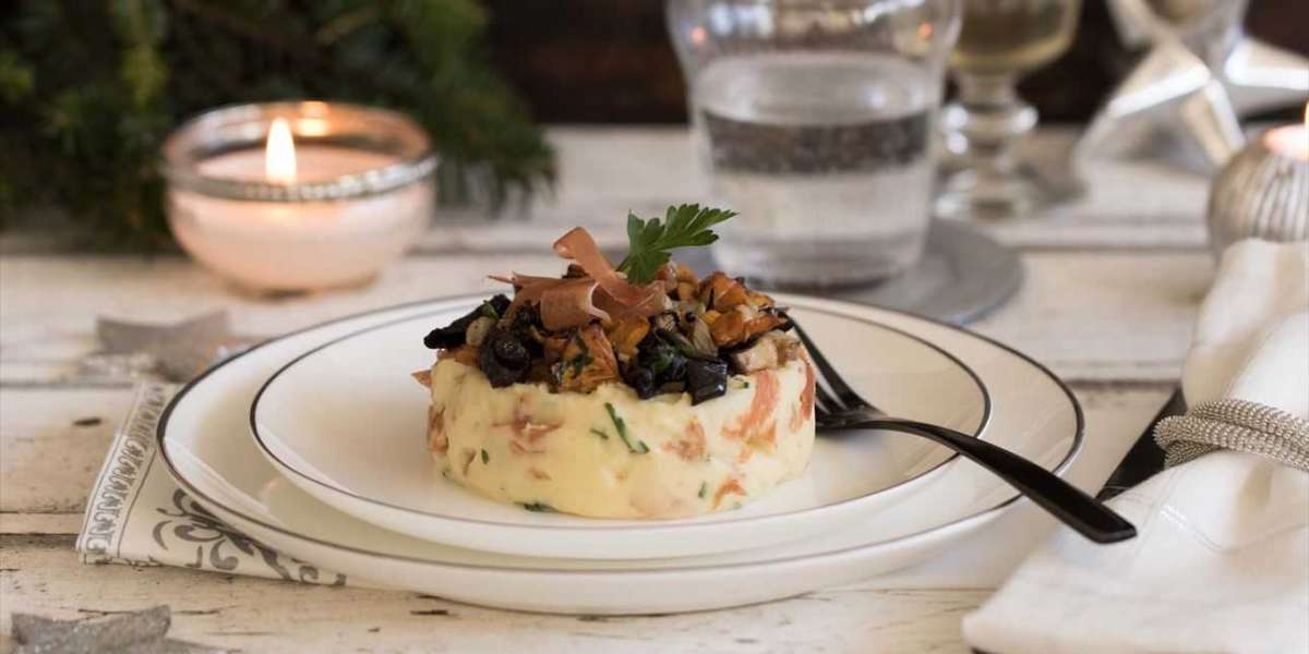 Torta de purê de batata com presunto cogumelos e whey