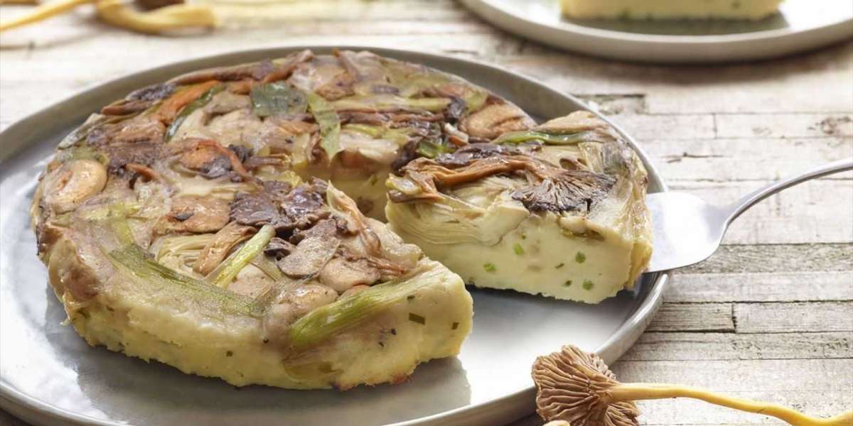 Torta de purê de batata com cogumelos e whey