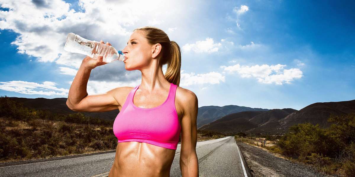 Os suplementos de hidratação para turbinar seus treinos de verão