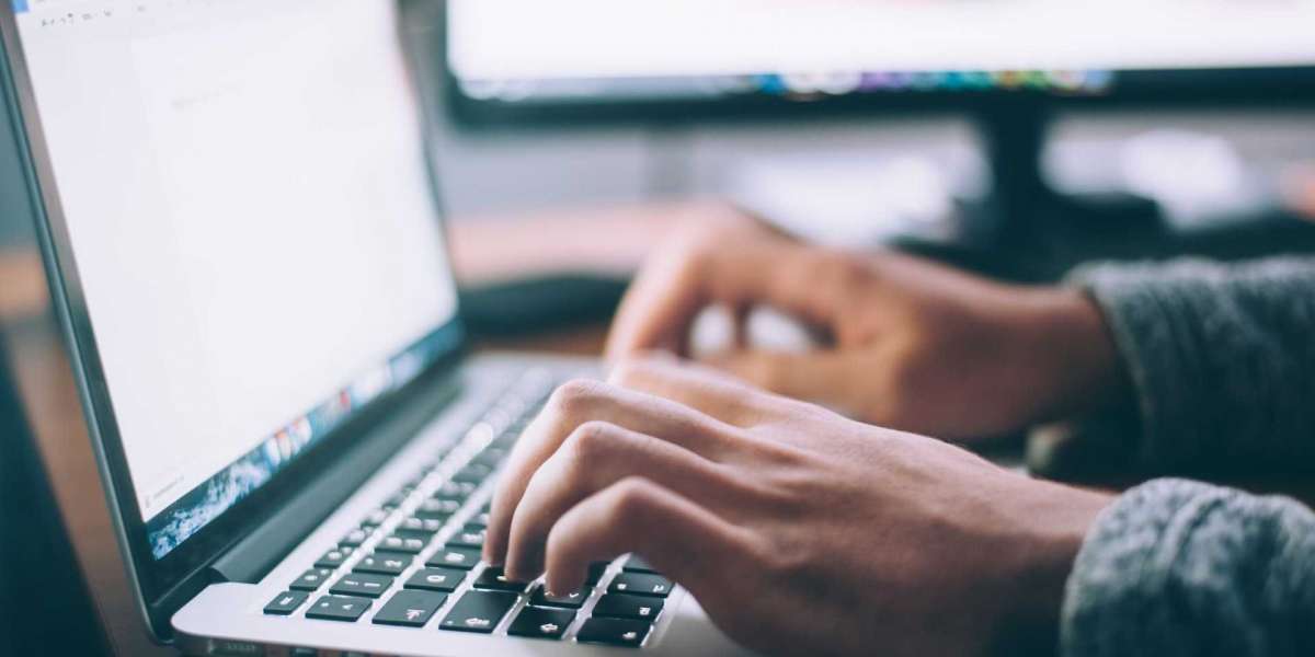 Dia da Liberdade de Imprensa: como Avance Network apóia o jornalismo