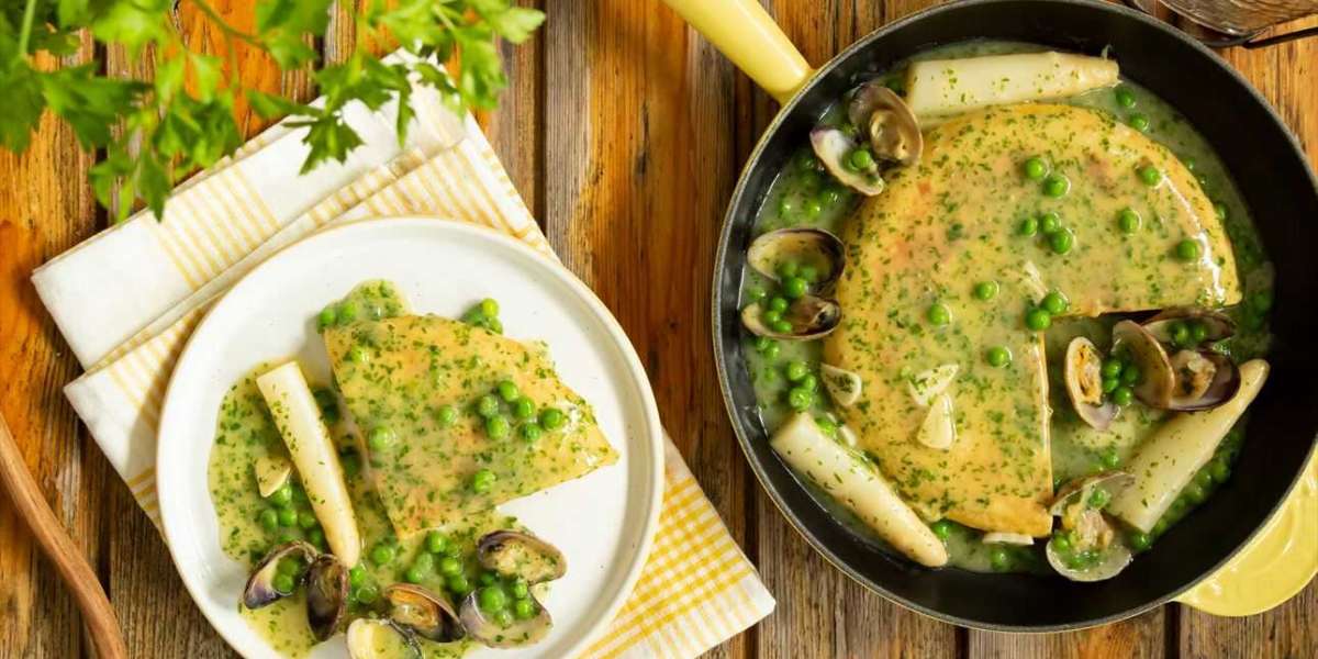 Omelete espanhol com molho verde e whey