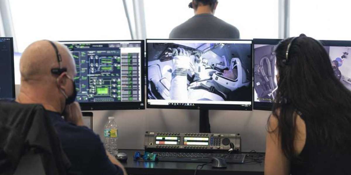 Construindo o software que ajuda a construir o SpaceX