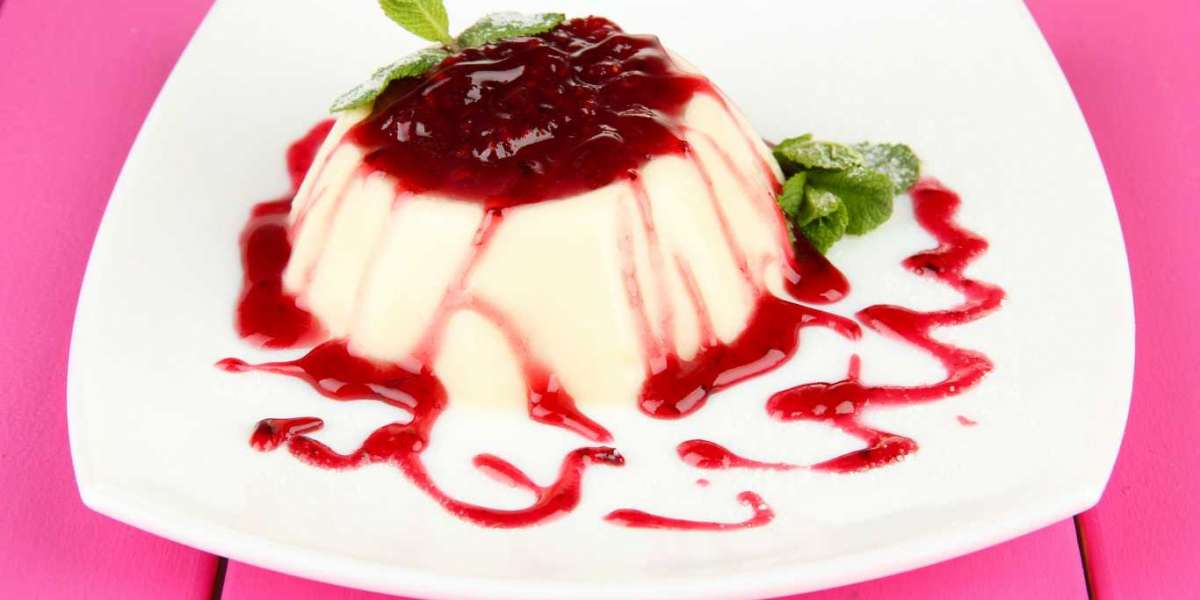Flan de Whey com Calda de Frutas Vermelhas