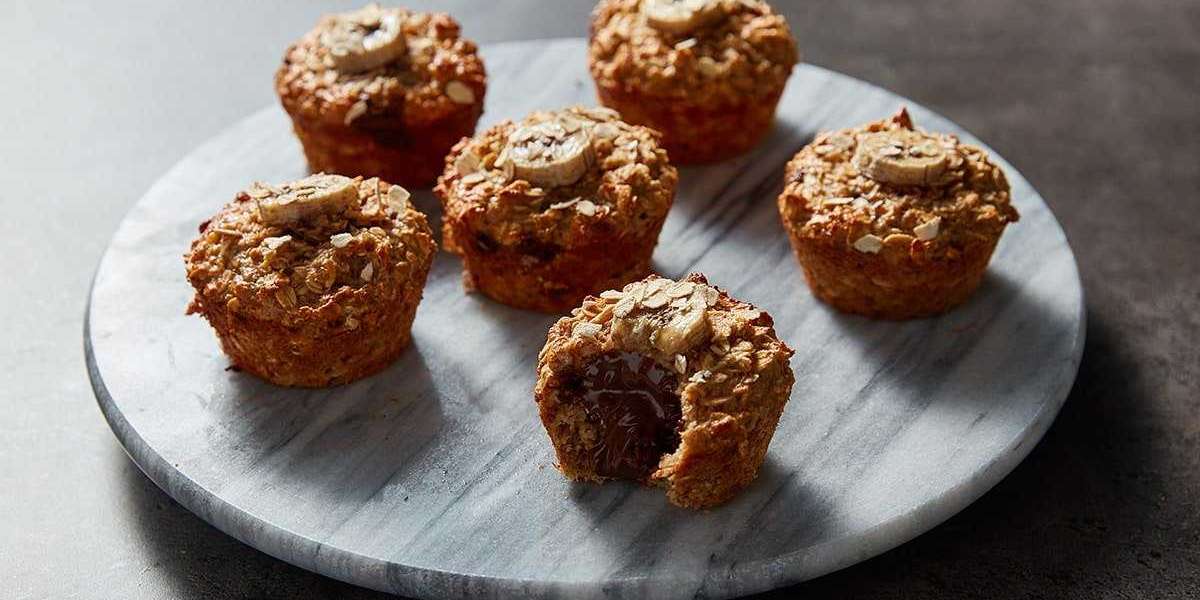 Muffins fit de pão de banana com recheio de chocolate